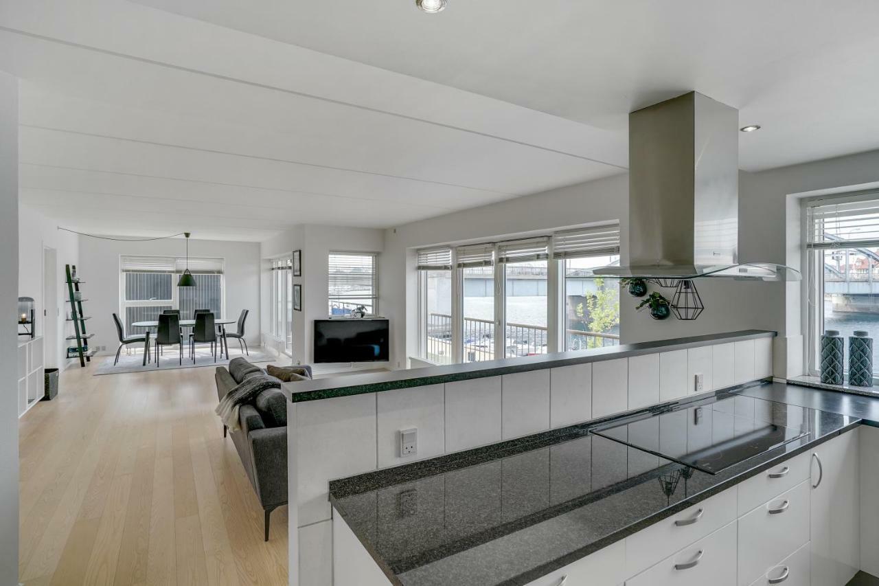 Luxury City Center Harbour Apartment 2 Bedroom 손더보그 외부 사진