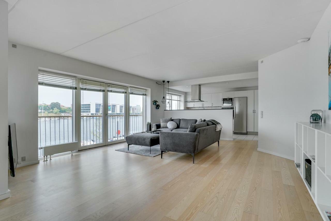 Luxury City Center Harbour Apartment 2 Bedroom 손더보그 외부 사진
