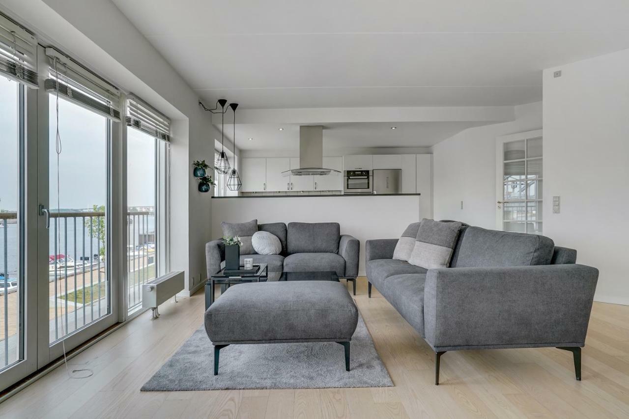 Luxury City Center Harbour Apartment 2 Bedroom 손더보그 외부 사진