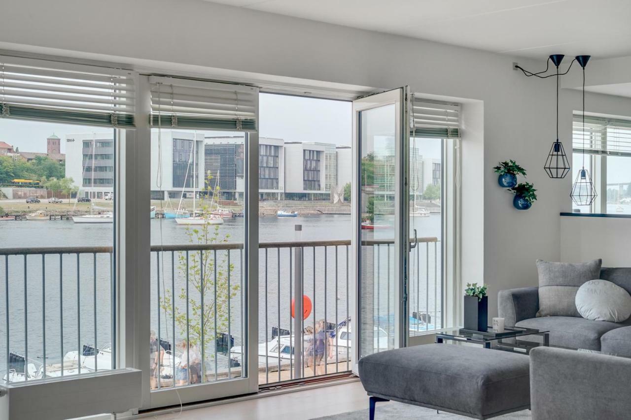 Luxury City Center Harbour Apartment 2 Bedroom 손더보그 외부 사진
