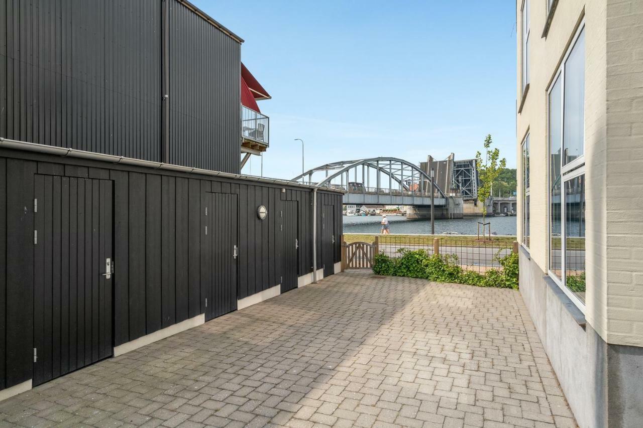 Luxury City Center Harbour Apartment 2 Bedroom 손더보그 외부 사진