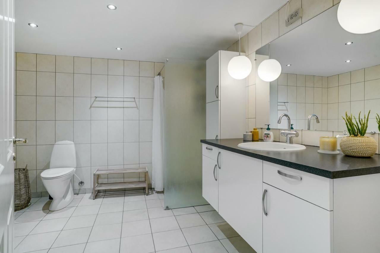 Luxury City Center Harbour Apartment 2 Bedroom 손더보그 외부 사진